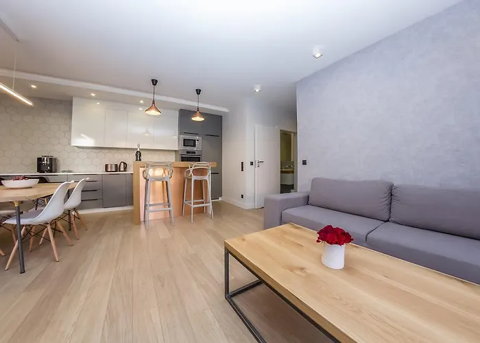 Lovesopot Luxury Terrace