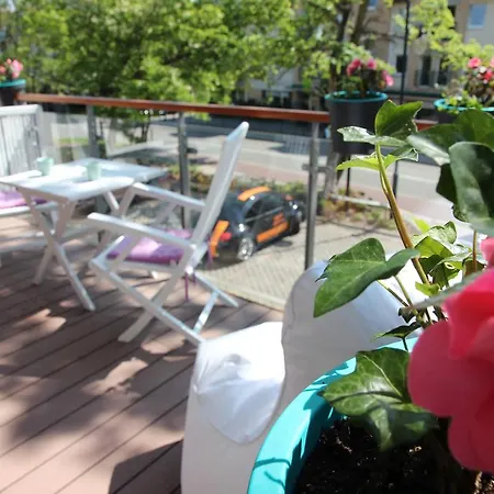 Lovesopot Luxury Terrace