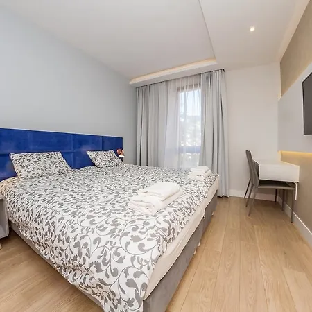 Апартаменты Lovesopot Luxury Terrace