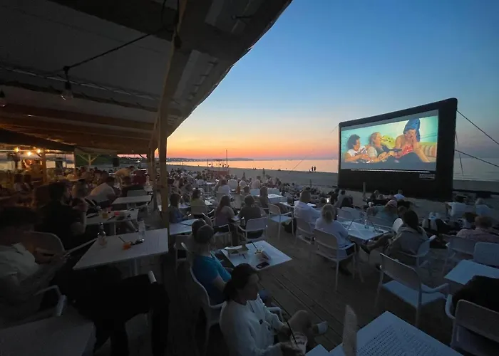 Lovesopot Luxury Terrace *