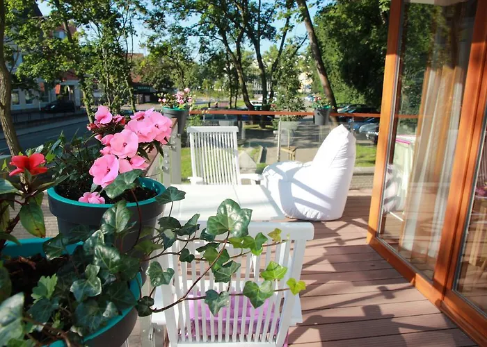 Lovesopot Luxury Terrace